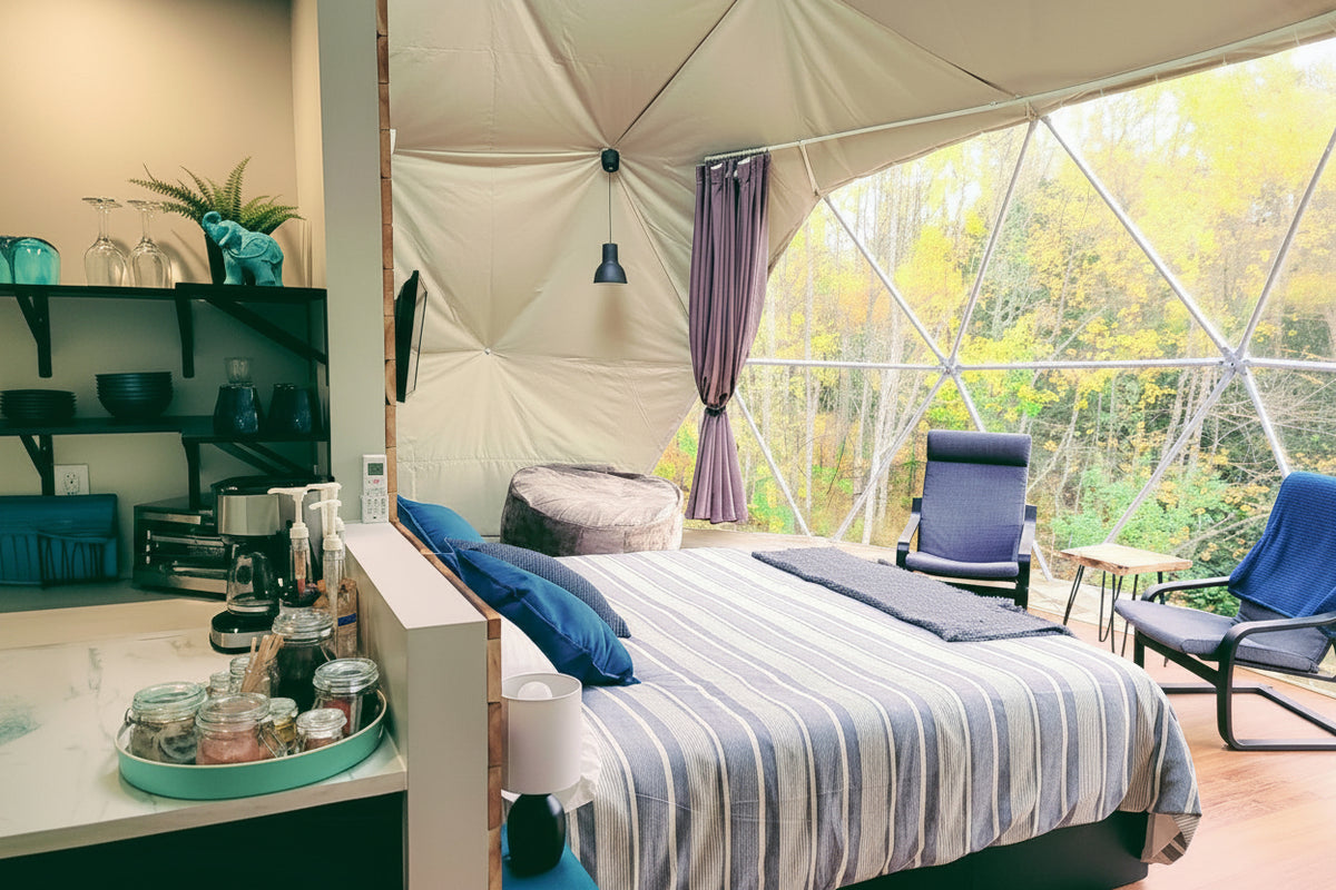 4-Season DELUXE Glamping Package Dome - 26'/8m - Phoenix Domes