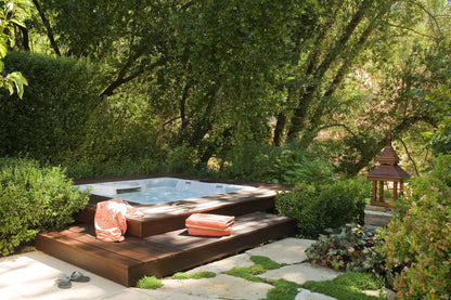 Colorado Hot Tub — 4-Person Outdoor Spa (5′×7′)